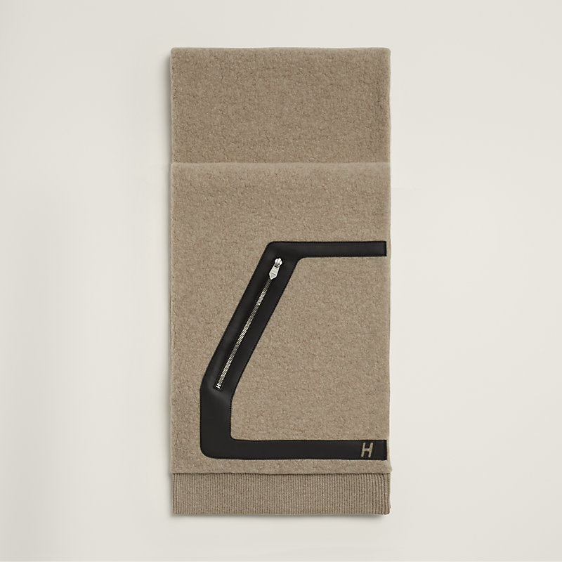 Teddy Pocket scarf | Hermès Singapore
